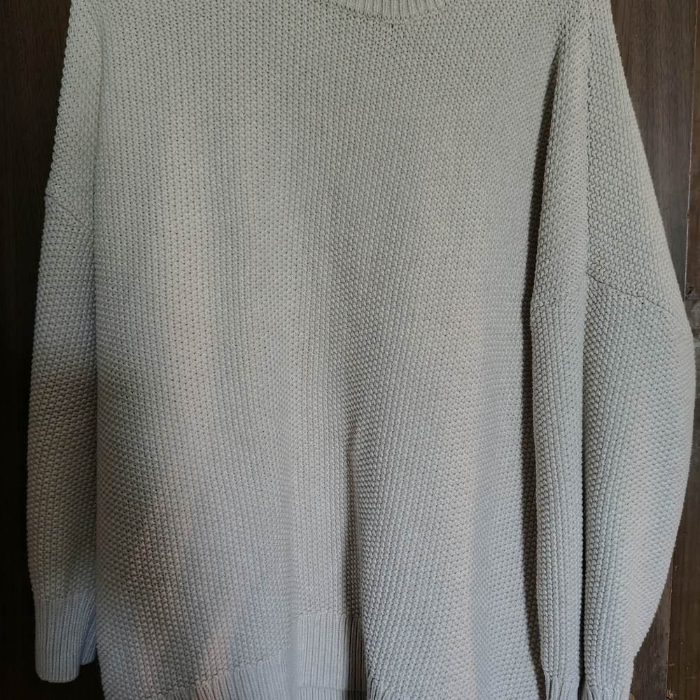 Old Navy Cream Knit Pullover